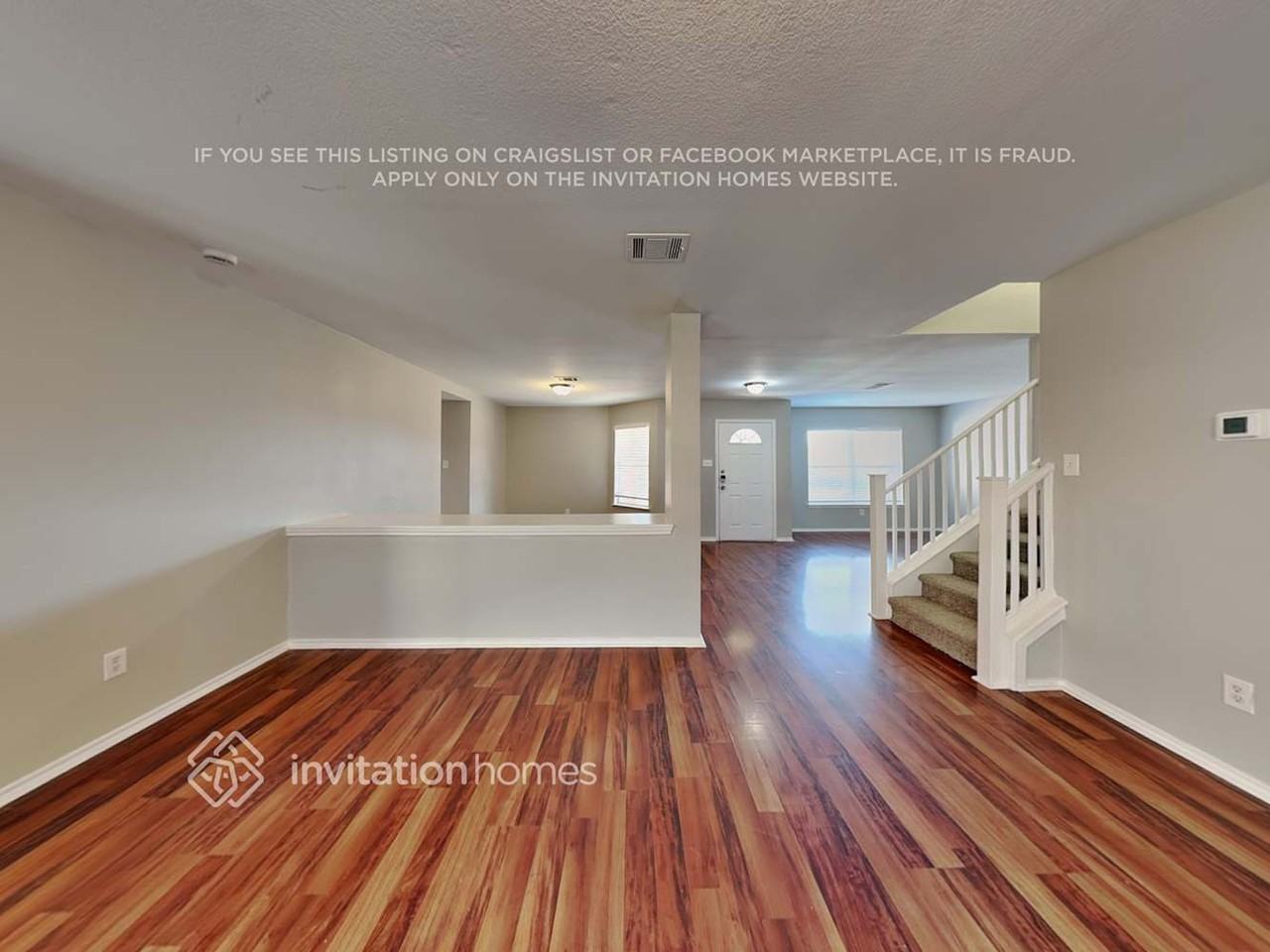 1919 Carriage Club Dr - Photo 4 of 23