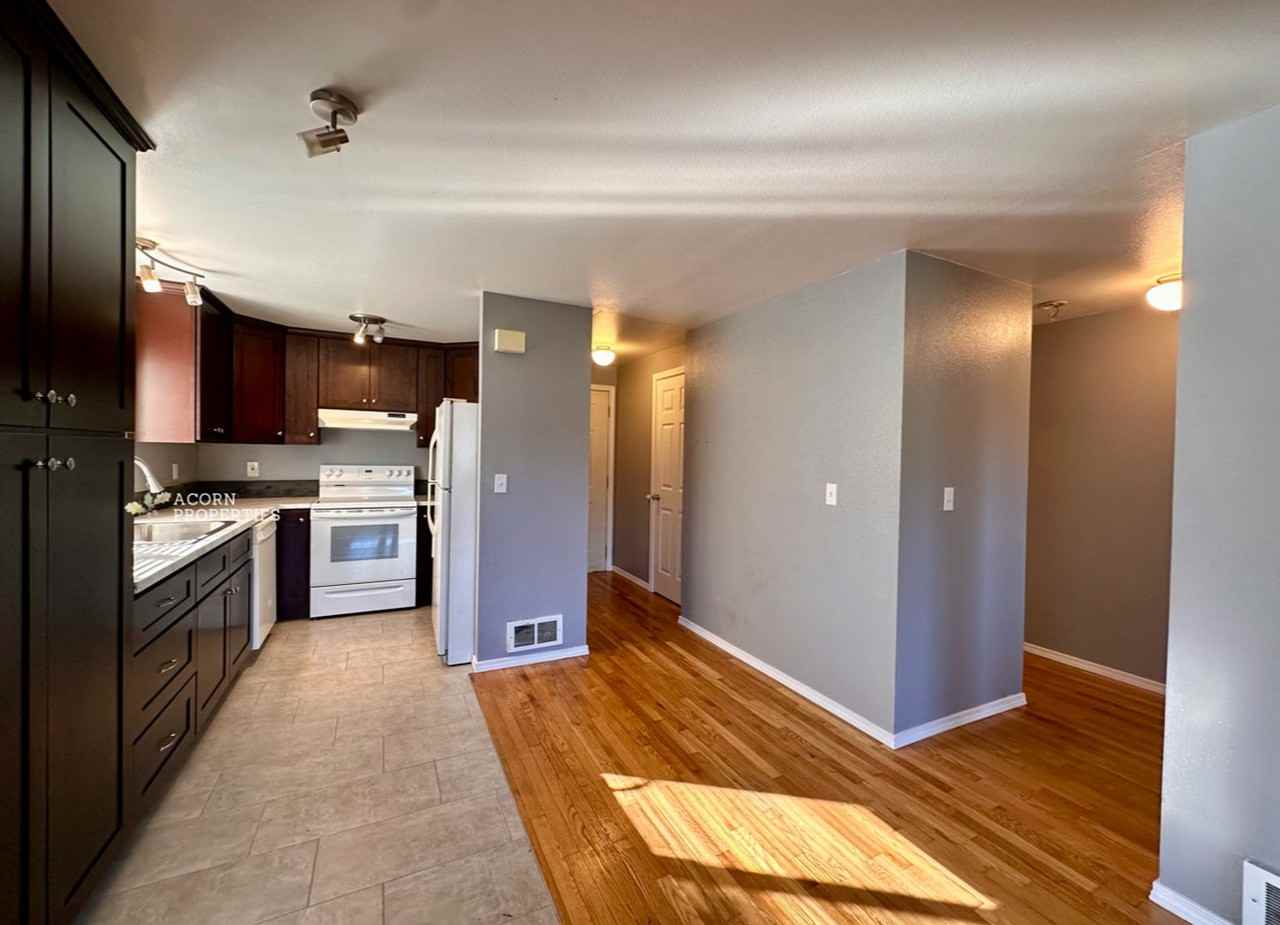 537 Ne Ellis Way #A102 - Photo 5 of 35