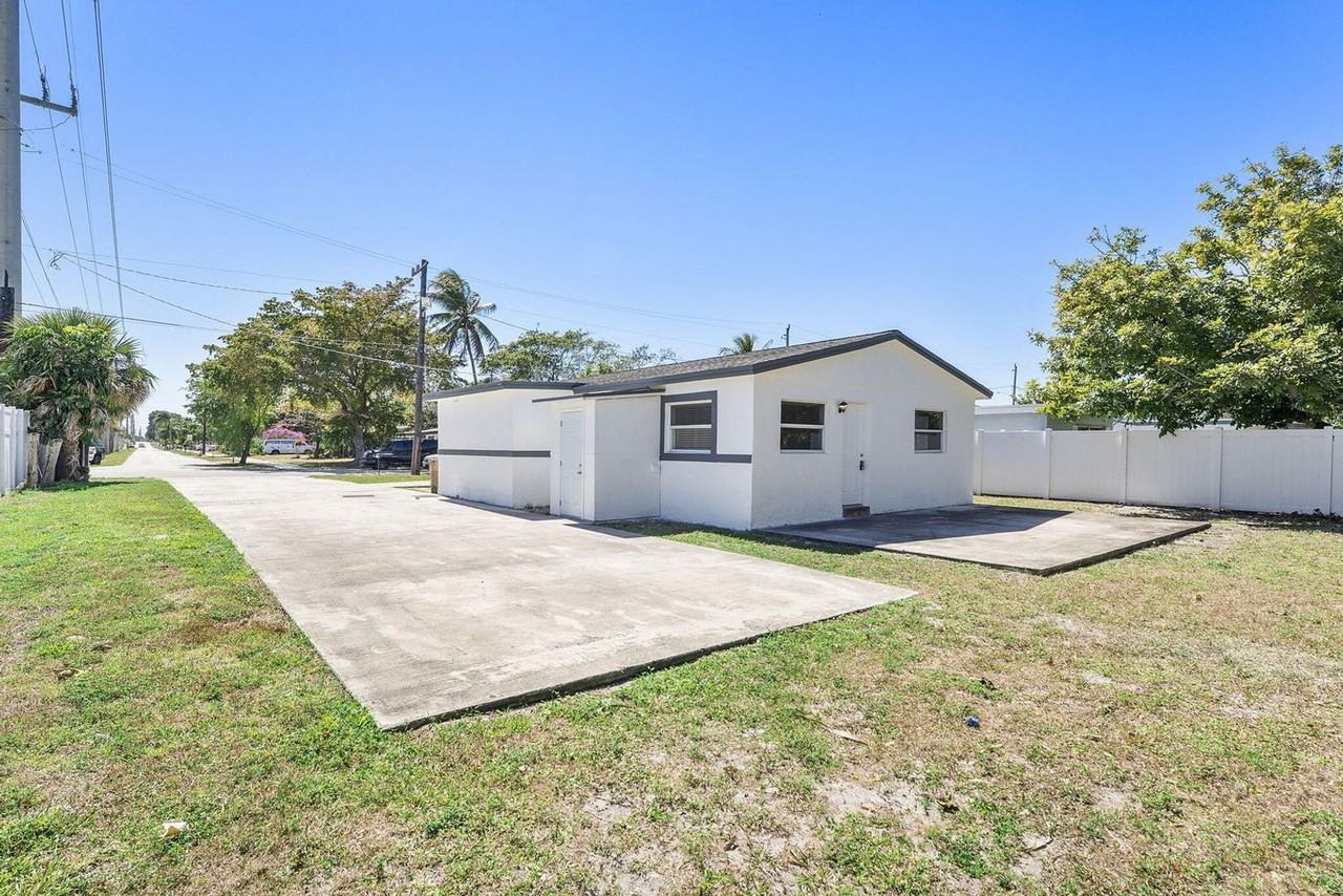 105 Nw 7th Ct - Photo 5 of 10