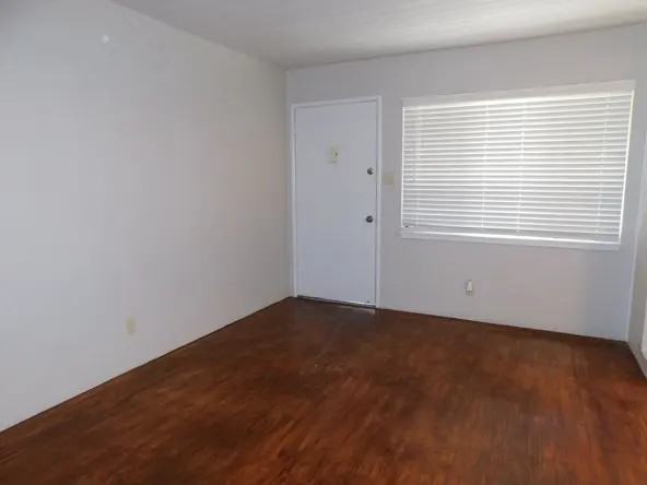 East Sacramento Charmer at 3349/3357 I Street - Photo 5 of 12