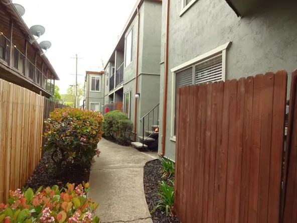 2816 and 2818 O Street, Sacramento - Photo 7 of 7