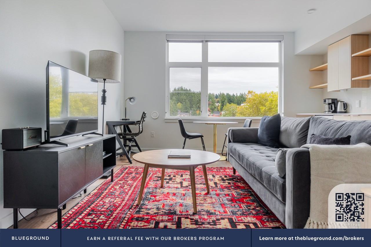 8709 161st Ave Ne #895 - Photo 5 of 33