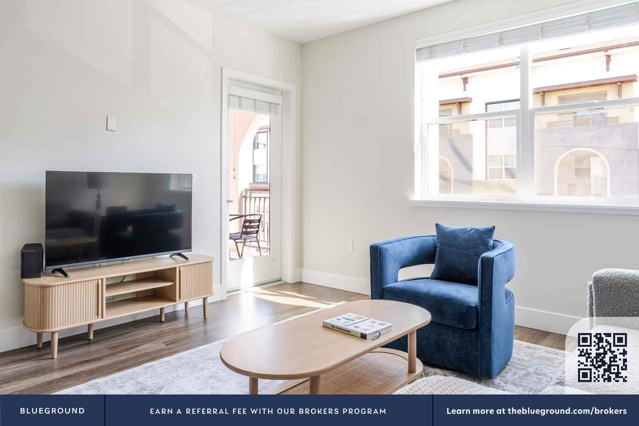 3889 Artist Walk Cmn #1965 - Photo 4 of 29