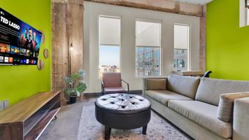 featured image of 500 S Ervay St