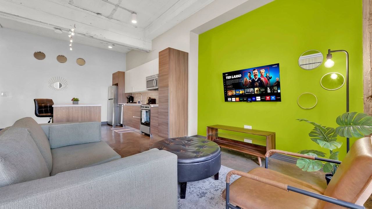 500 South Ervay Street - Photo 2 of 34