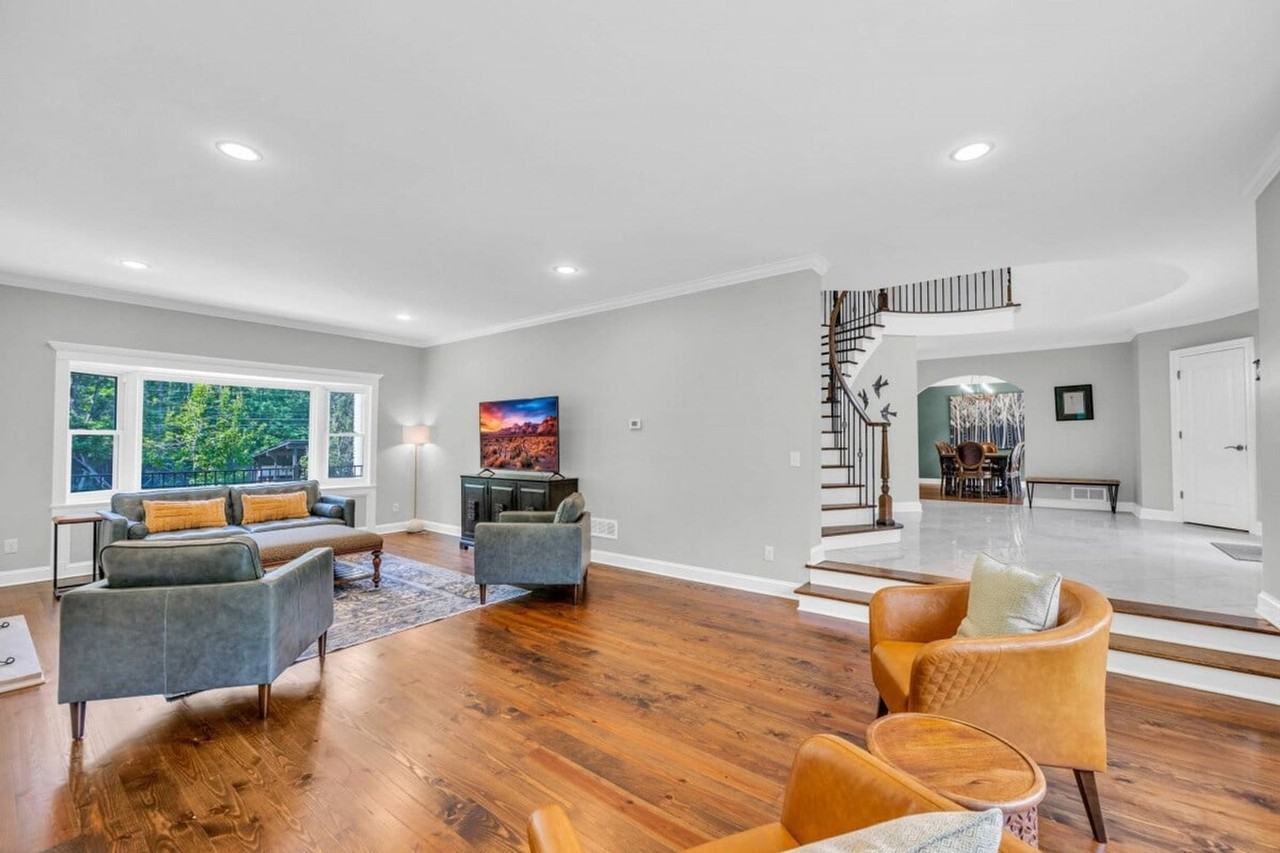 115 Wexford Pl #1302851P - Photo 3 of 50