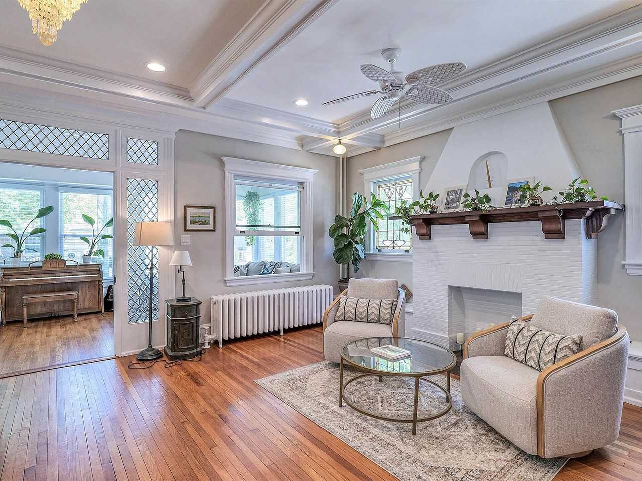 15 S Tallahassee Ave #1377381P - Photo 3 of 47