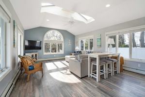 featured image of 18 Maryland Blvd