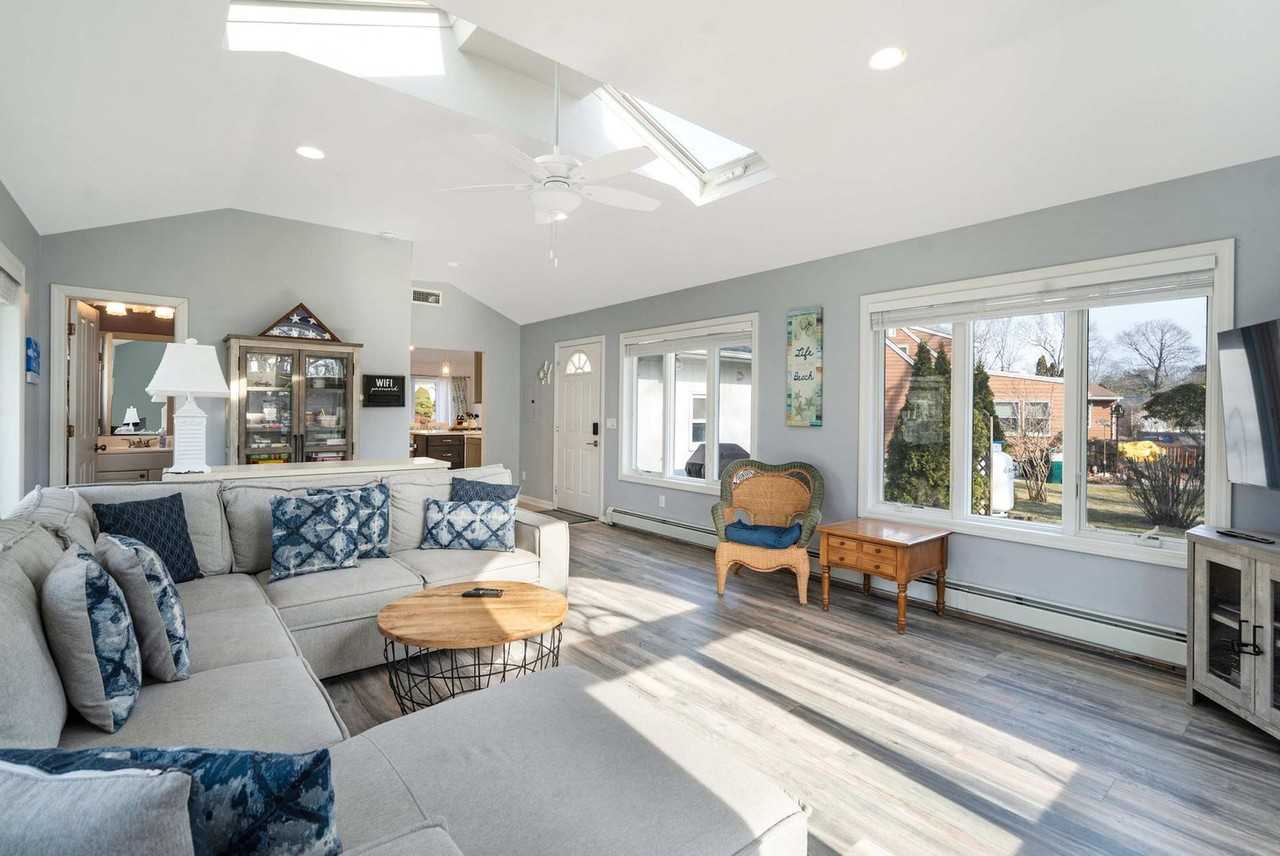 18 Maryland Blvd #1429741P - Photo 3 of 32