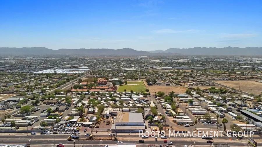 3105 W Van Buren St - Photo 5 of 9