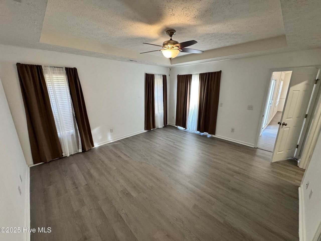 103 Jasmine Lane - Photo 4 of 10