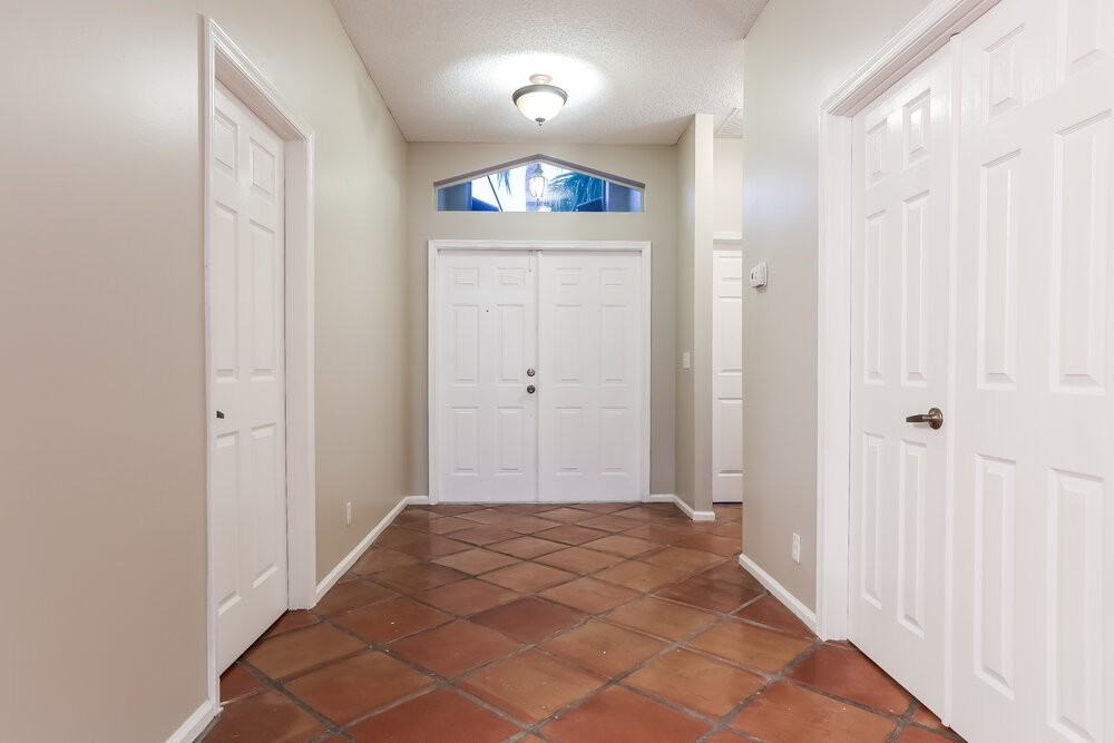 12292 Sunset Point Ln - Photo 3 of 16