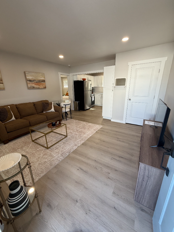 3013 W Lakeside Dr #3 - Photo 7 of 17