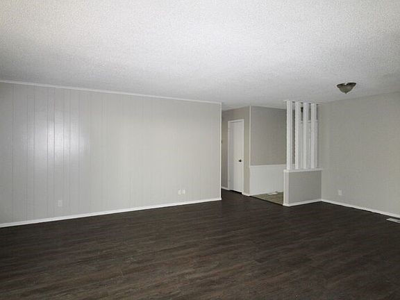 9905 E 21st Pl - Photo 3 of 10