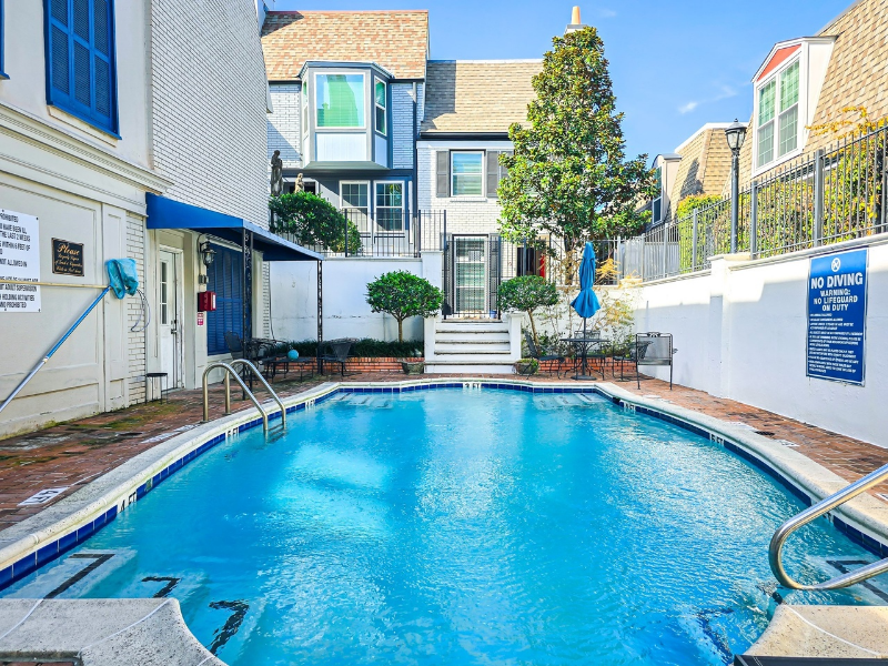 811 Lovett Blvd #25 - Photo 3 of 13