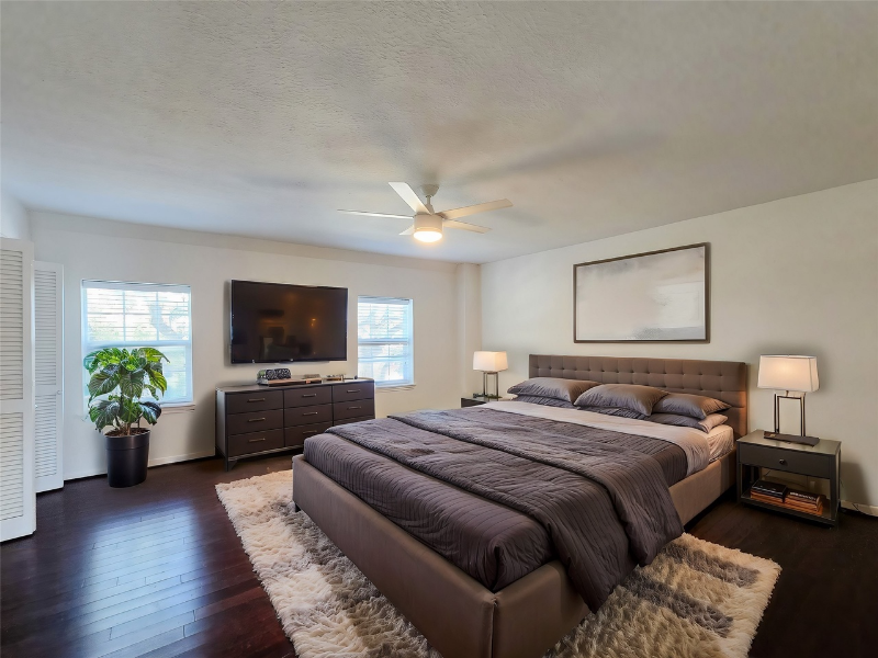 811 Lovett Blvd #25 - Photo 6 of 13