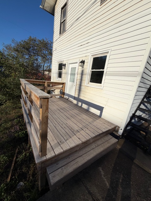 370 Front St #1 - Photo 2 of 10