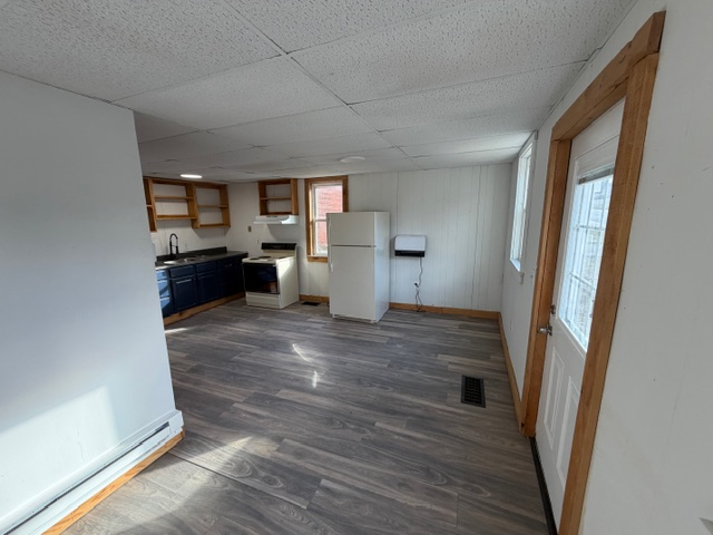 370 Front St #1 - Photo 4 of 10