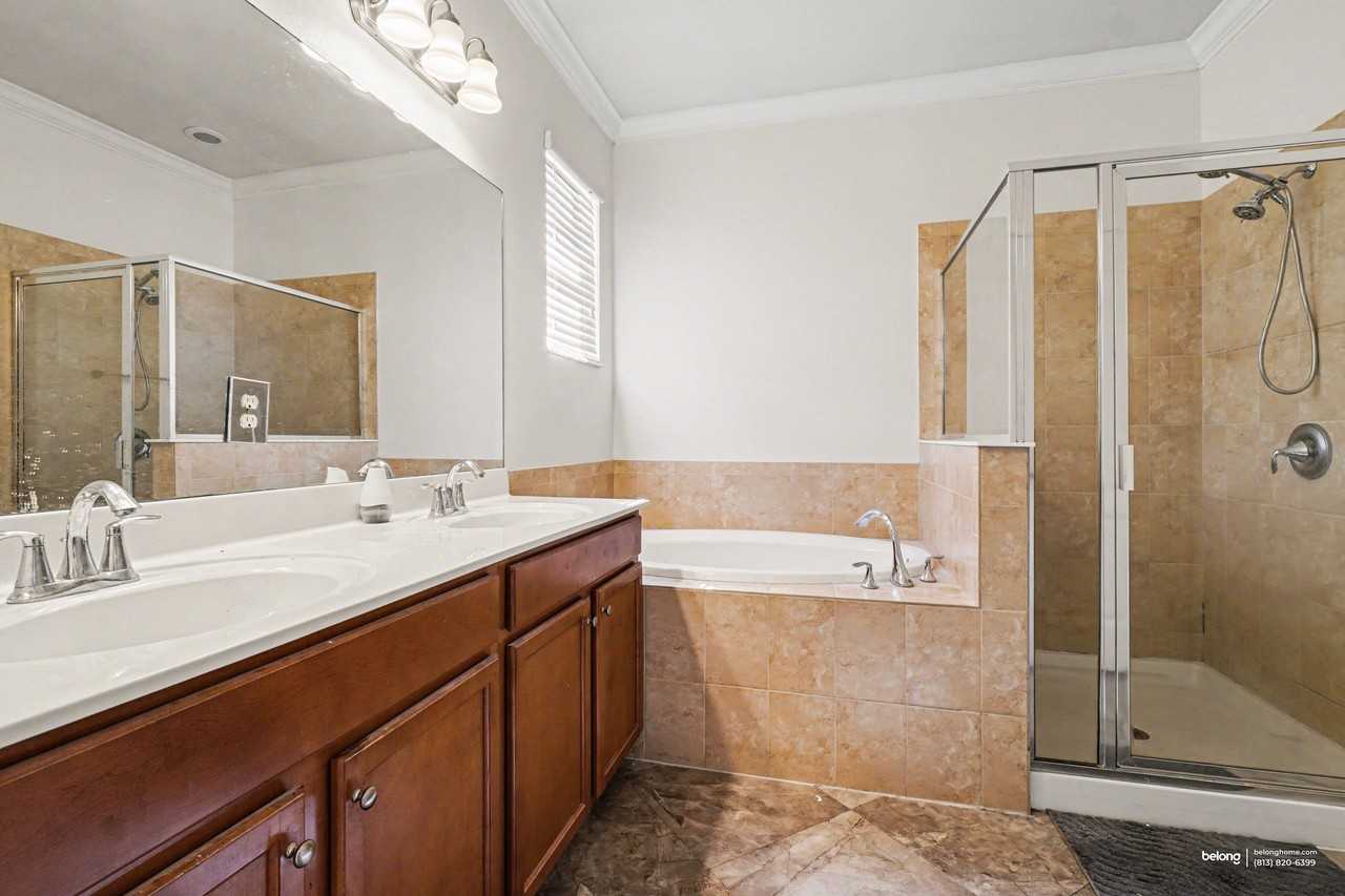 2846 Via Piazza Loop - Photo 4 of 16