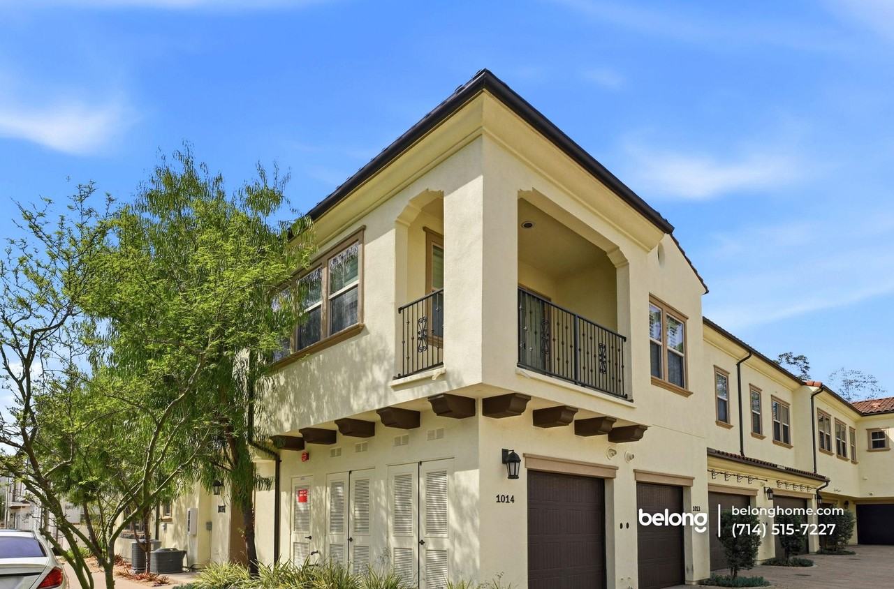 1014 El Paseo - Photo 2 of 26