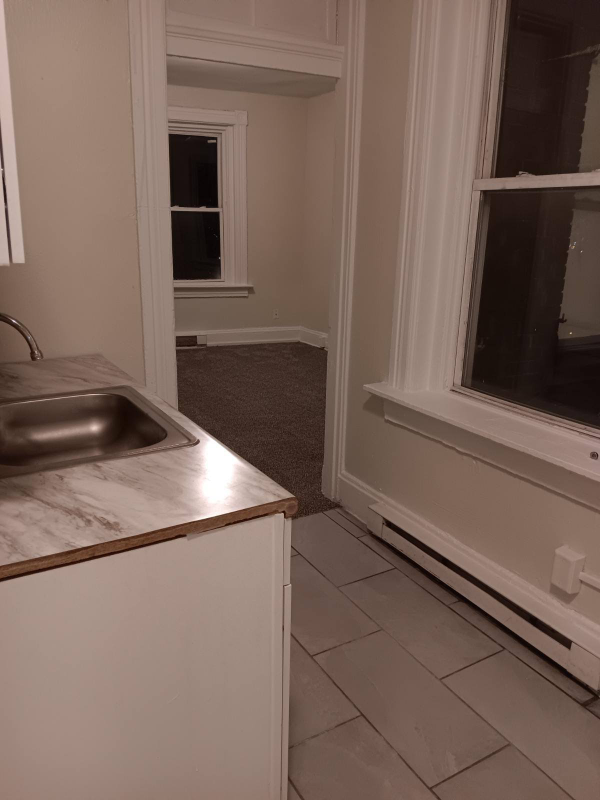 2467 W Mcmicken Ave #6 - Photo 4 of 8