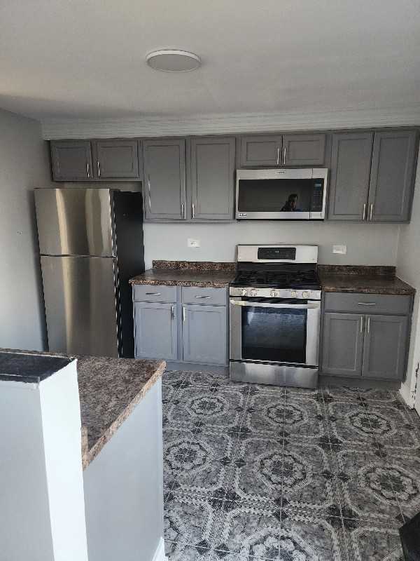 8929 Robin Dr #F - Photo 3 of 14