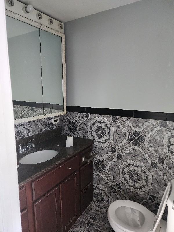 8929 Robin Dr #F - Photo 5 of 14