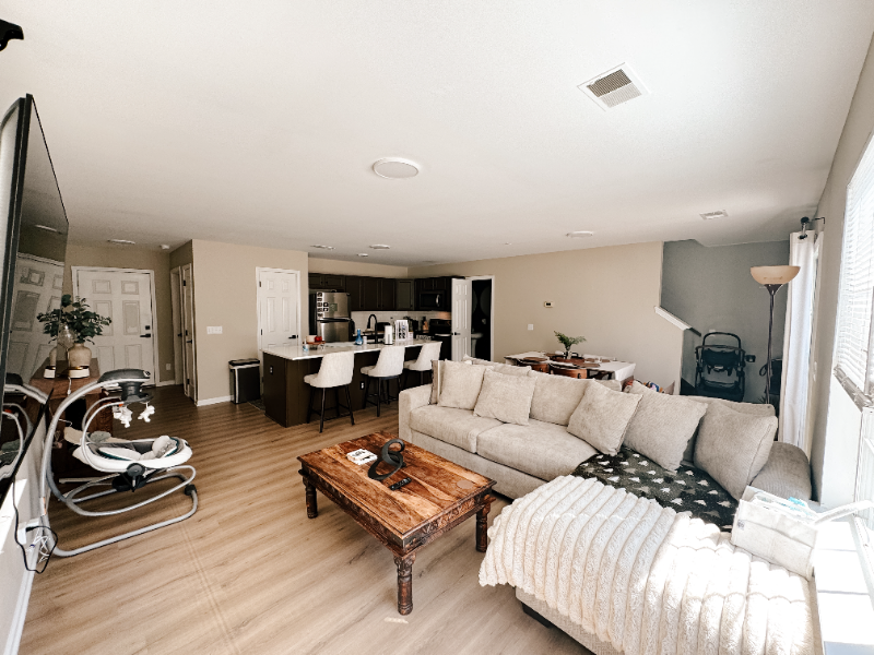 215 Dillard Mill Dr - Photo 5 of 17