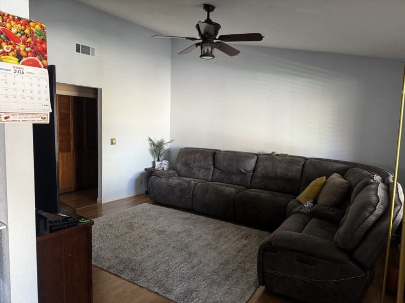 571 Reisling Ct - Photo 7 of 8