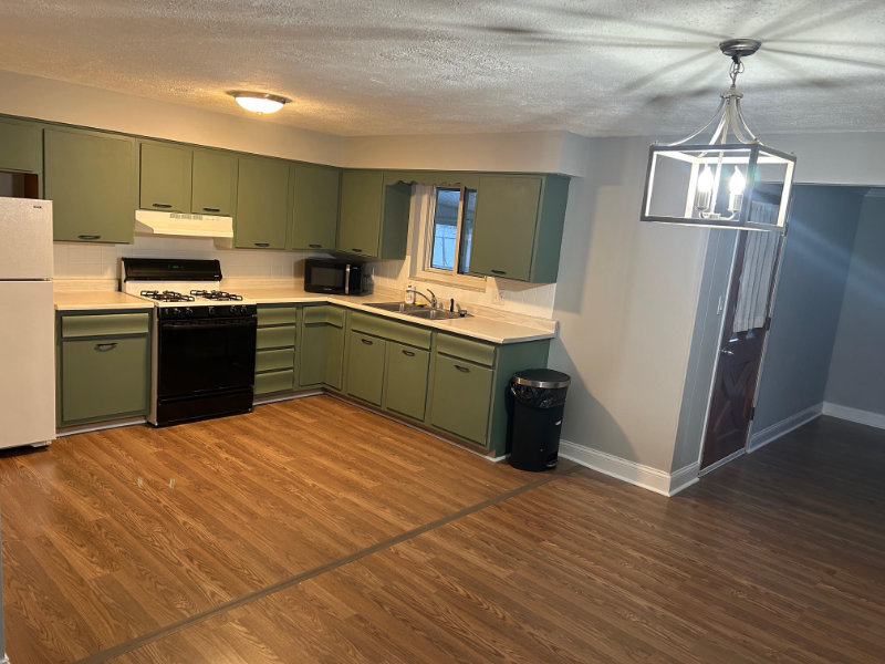 907 Birchwood Dr - Photo 7 of 16