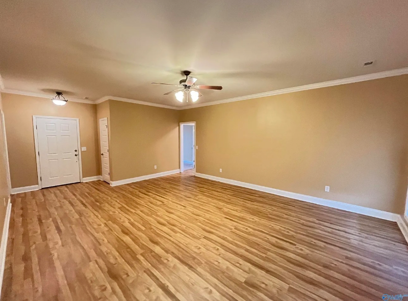 120 Lexi Ln - Photo 3 of 14