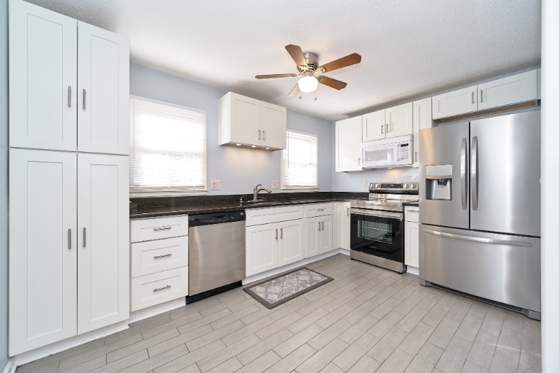 3221 Regents Park Ln #A - Photo 7 of 20