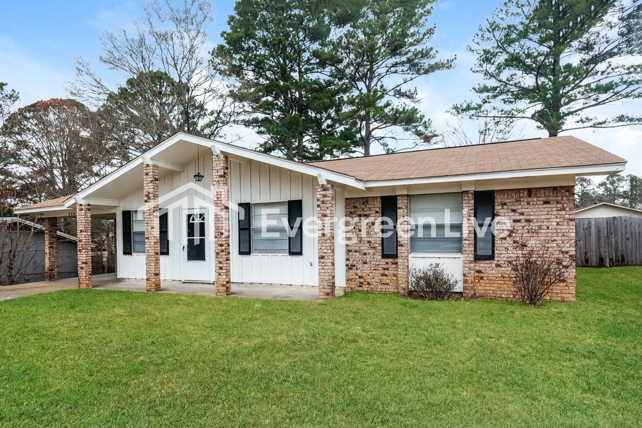 210 Nelson Cir - Photo 2 of 15