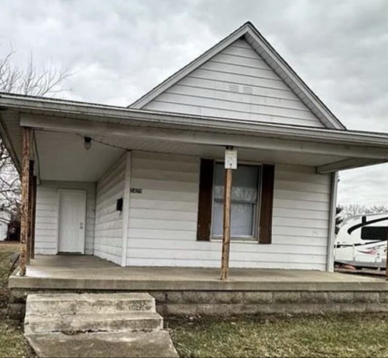 2429 2nd Ave - Photo 2 of 9