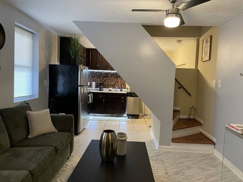 888 W Lombard St #B - Photo 7 of 20