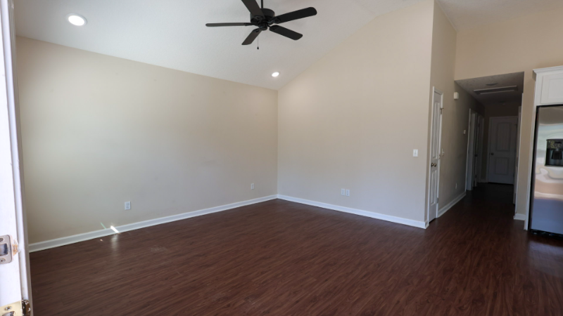 122 Villa Rd - Photo 2 of 18