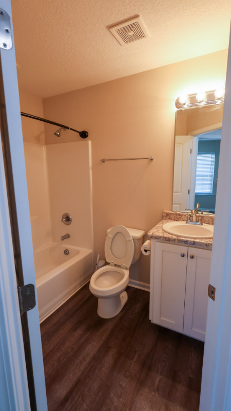 123 Villa Rd - Photo 7 of 21