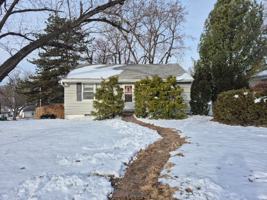 featured image of 1002 N 76th St