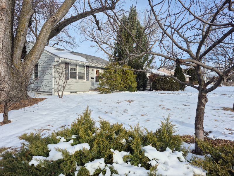 1002 N 76th St - Photo 3 of 7