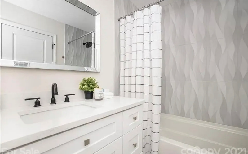 7128 Mapleridge Dr - Photo 4 of 7