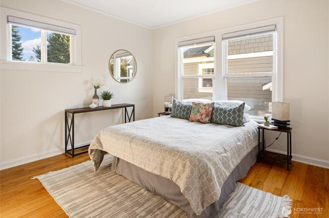 9716 Dayton Ave N - Photo 6 of 20