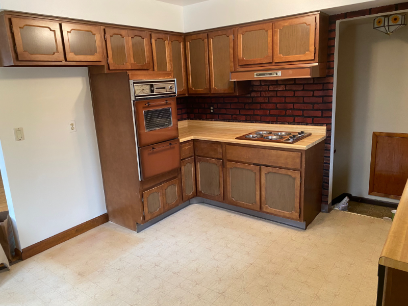 2921 Woodlawn Dr - Photo 3 of 8