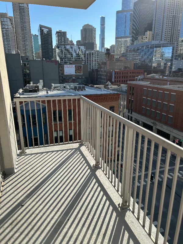 200 W Grand Ave #701 - Photo 3 of 20