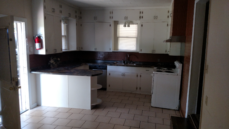 511 Sheffield St - Photo 2 of 5