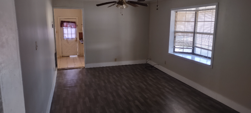 511 Sheffield St - Photo 5 of 5