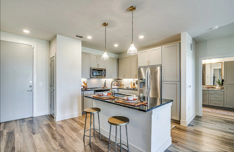 2200 E. Shbusiness #5071 - Photo 3 of 16