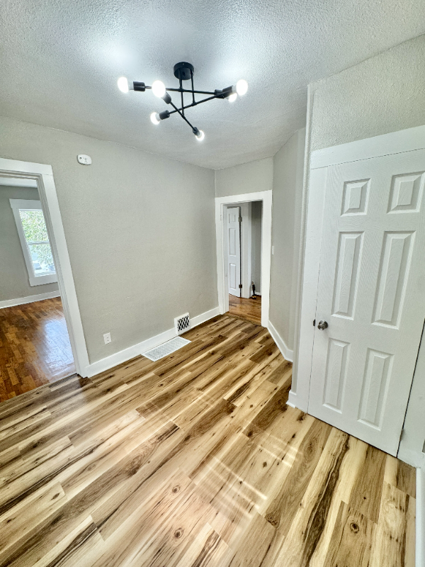 322 E Saint Vrain St - Photo 6 of 7