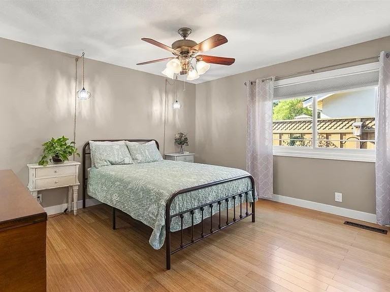 7330 Wren Ave - Photo 2 of 18