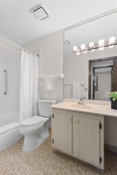 2355 Dorland Pl E - Photo 6 of 17