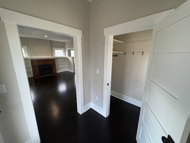 2012 W Montgomery Ave #A - Photo 3 of 19